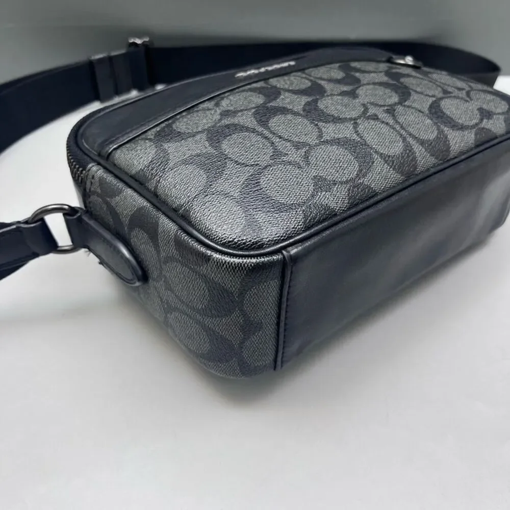 Coach Women Pre-Loved Bag Very Good Condition